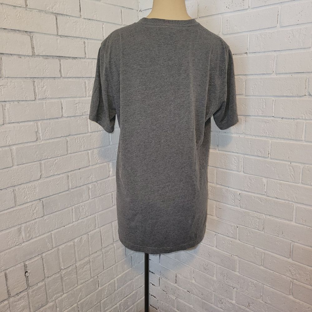 Farmwife Farmlife Blessedlife" Gray V-Neck T-Shirt - Size Large - Picture 2 of 6